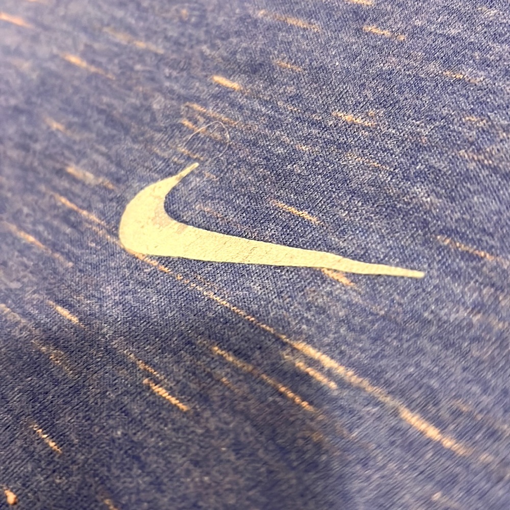 Nike dri fit v neck heathered blue shirt sleeve t shirt XL casual orange accents - Picture 6 of 6